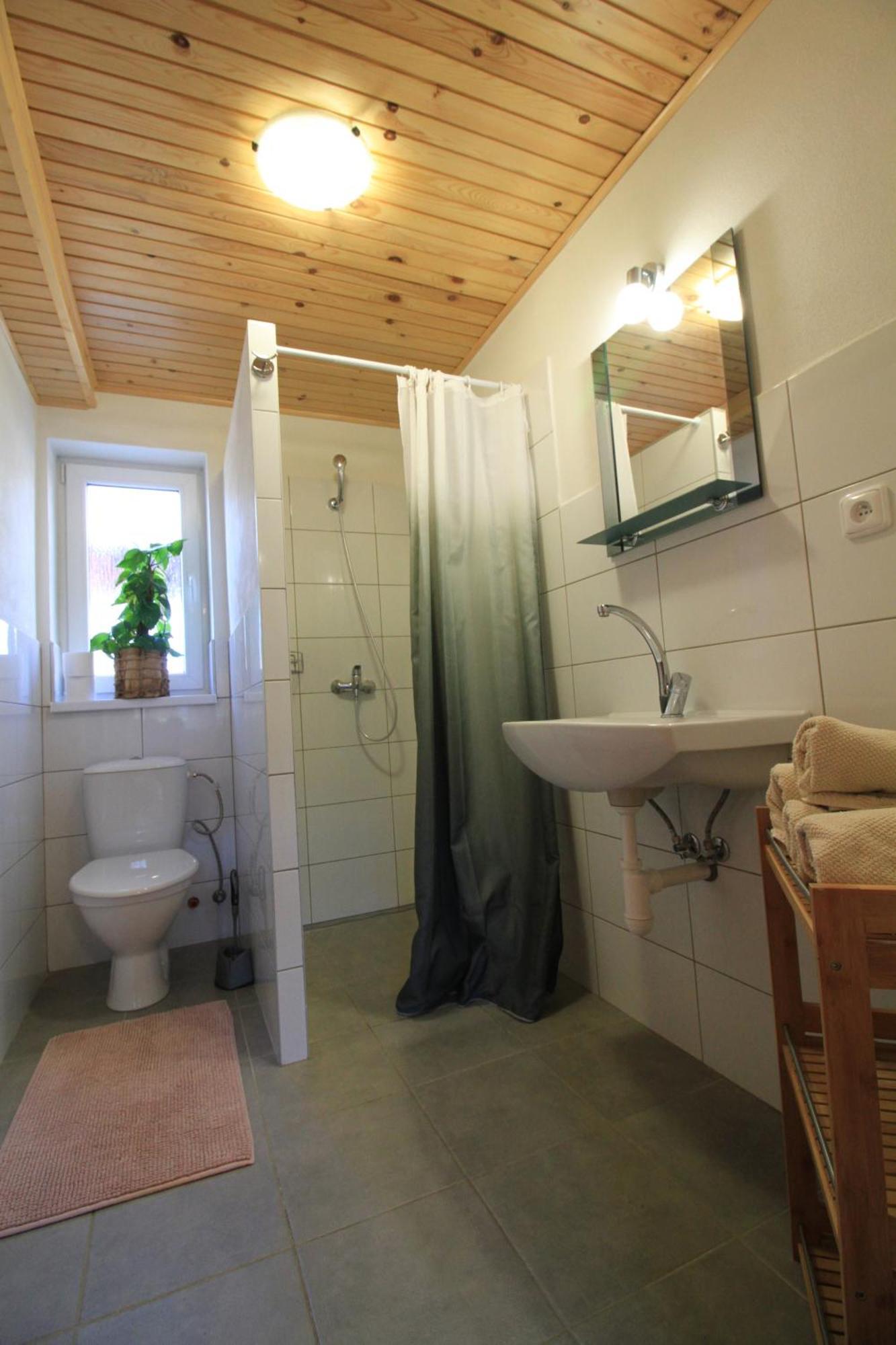 Eden Guest House Brezno Buitenkant foto