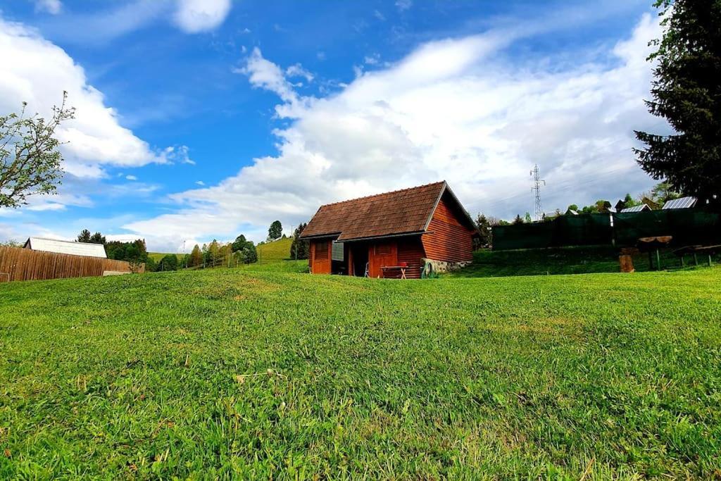 Eden Guest House Brezno Buitenkant foto